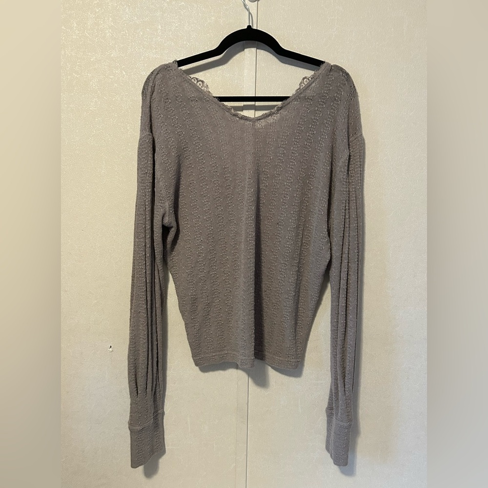 Free People | Textured Gray Long Sleeve Top | Size Large - Picture 5 of 5